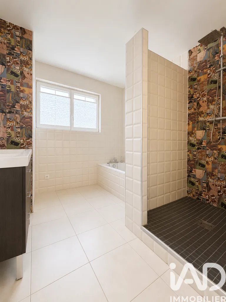 Salles de bain - Maison Traditionnelle avec Studio à Canet-en-Roussillon