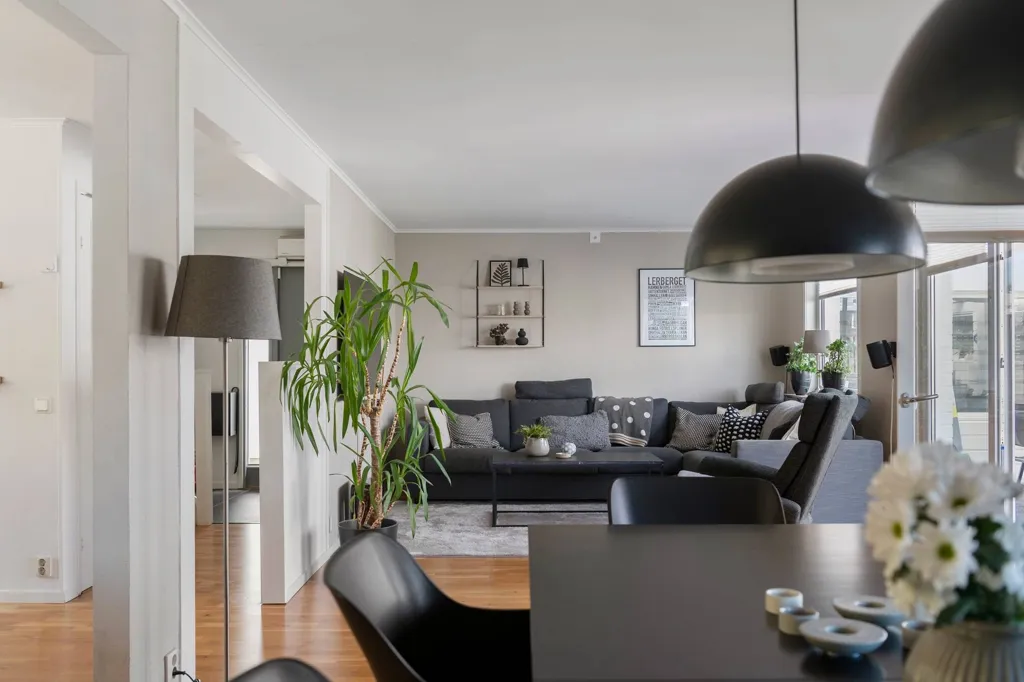 Salle à manger - Villa with Extensive Garden in Lerberget