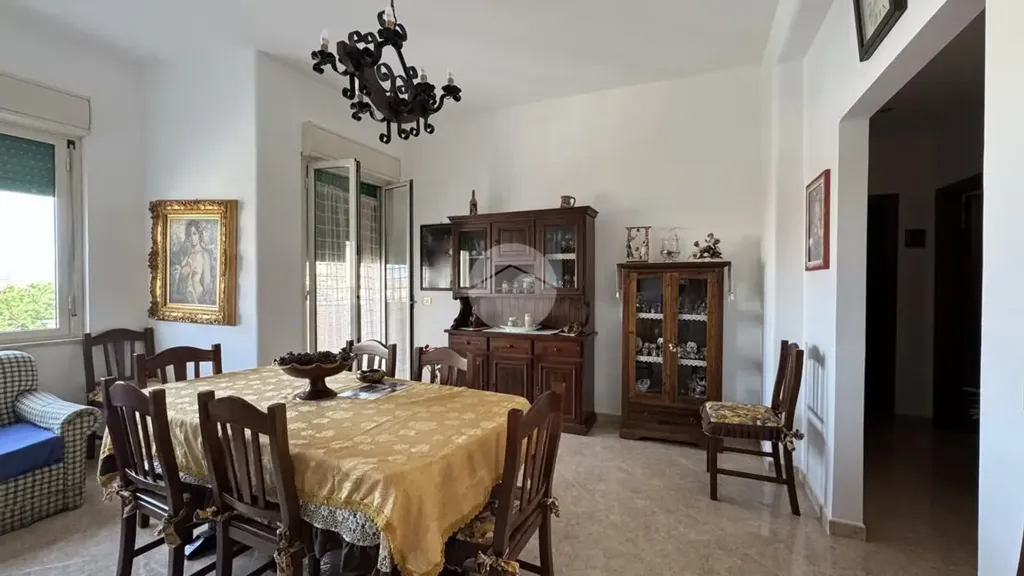 Salle à manger - 3-Bedroom Apartment with Parking in Palermo