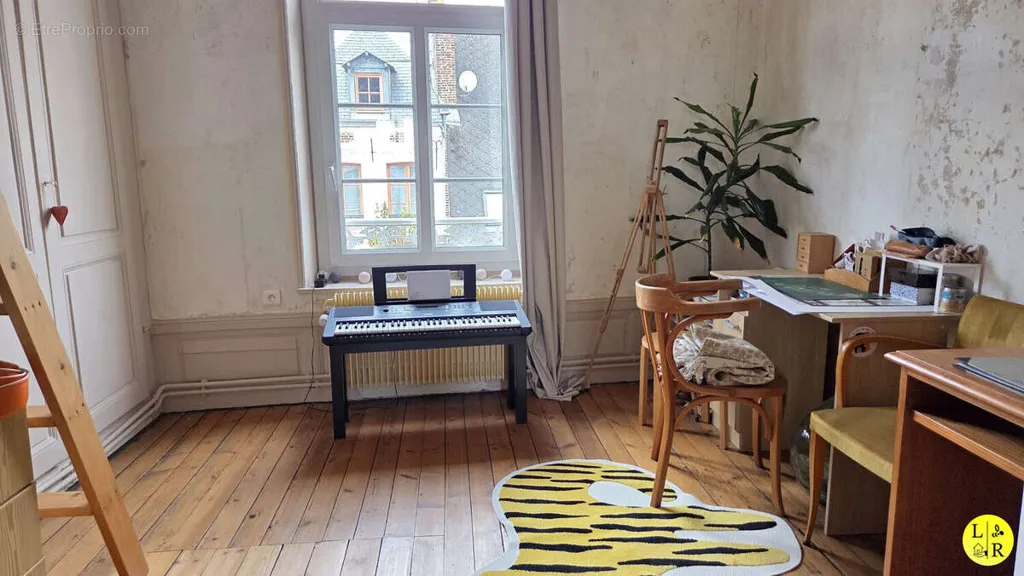Magamistoad - Charming 3-Bed Apartment in Arras