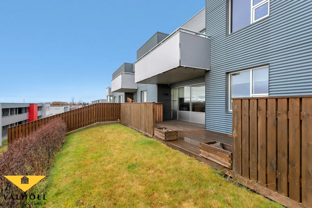 Esterno - Accessible Three-Bedroom Flat with Balcony in Akrahverfi