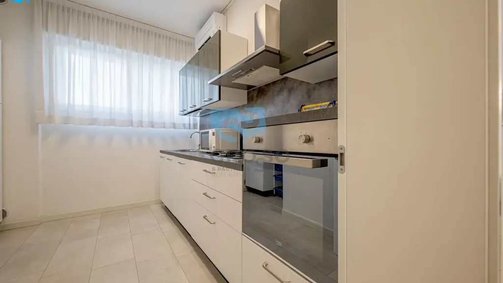 Cuisine - Seafront Apartment with Private Beach in Jesolo