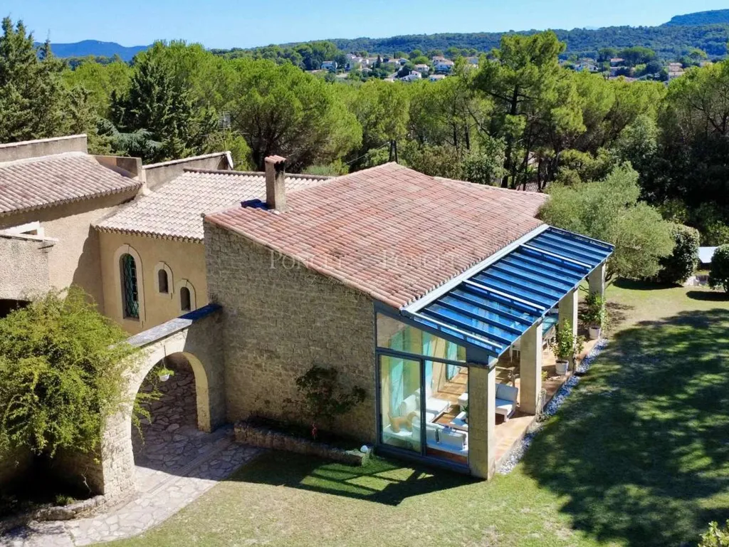 Õhuvaade - Villa with Pool in Provençal Gard
