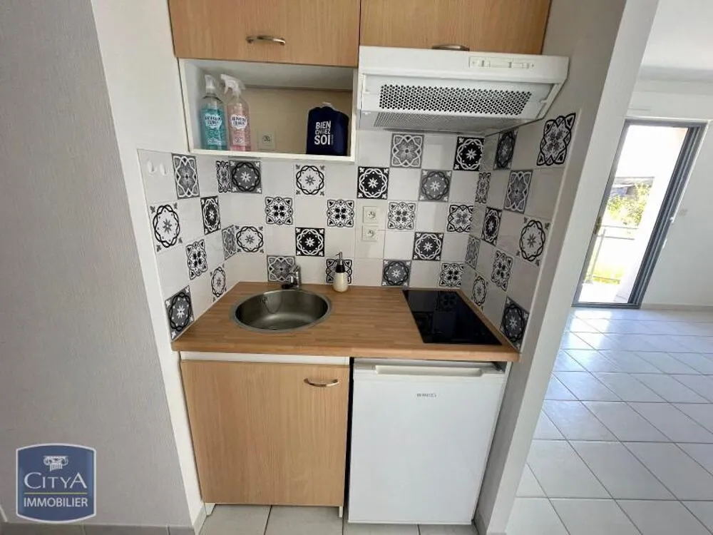 Kitchen - Apartment with Balcony in Niort
