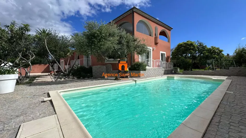 Piscine - Maison avec Piscine et Jardin à Montélimar