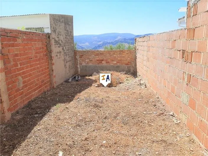 Aed - Townhouse with Courtyard in El Esparragal