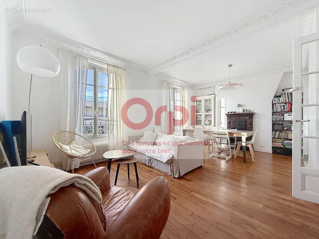 Elutuba - 4-Piece Apartment with West Paris View in Issy