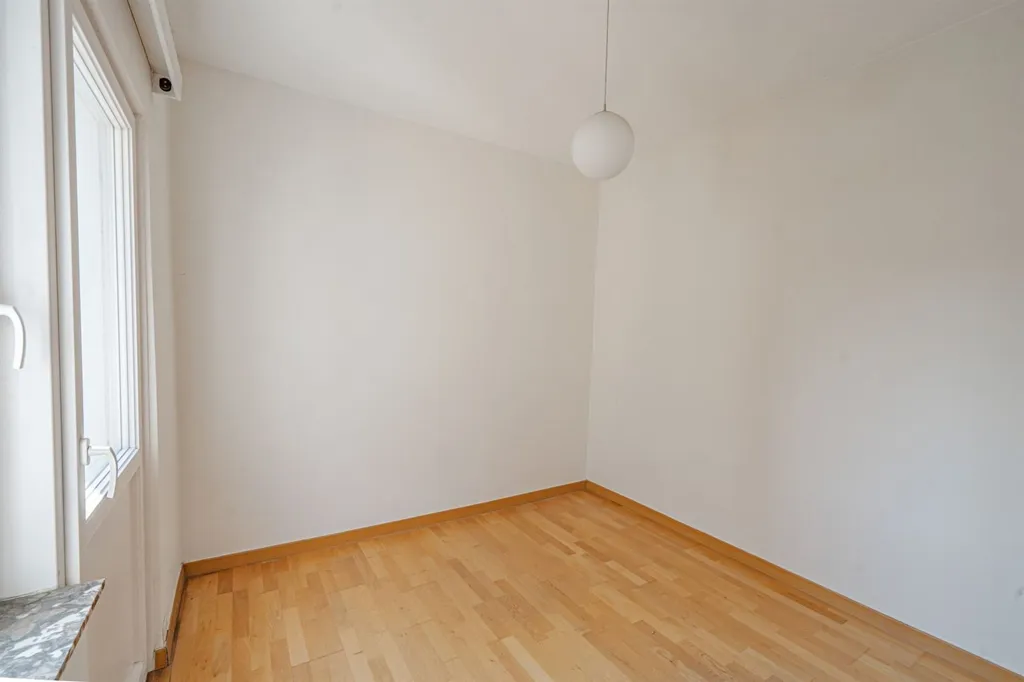 Stanze - Flat with Garage in Solbosch, Brussels