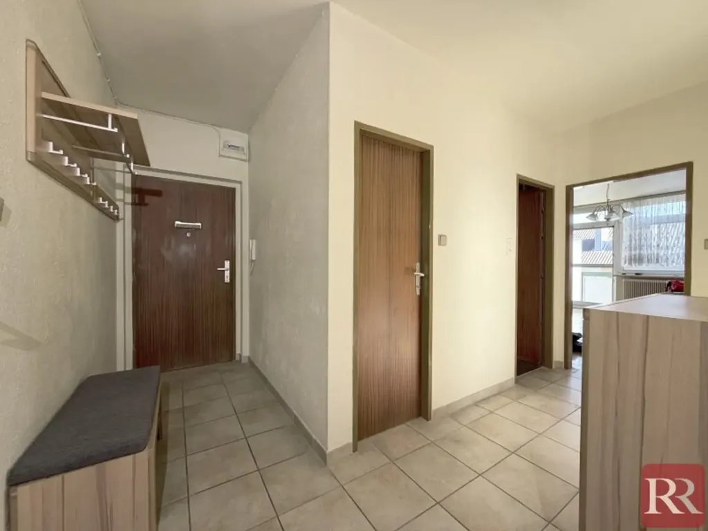 Esik - 3-Bedroom Apartment with Balcony in Kritzendorf