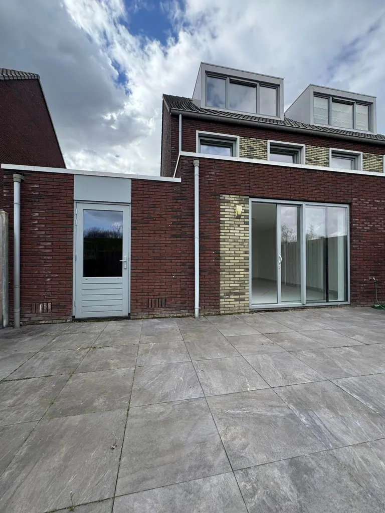 Extérieur - Modern House with Garden in De Eilanden
