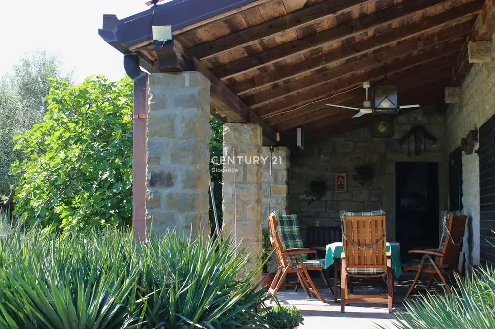Terrazza - Stone Villa with Pool in Pomjan, Koper
