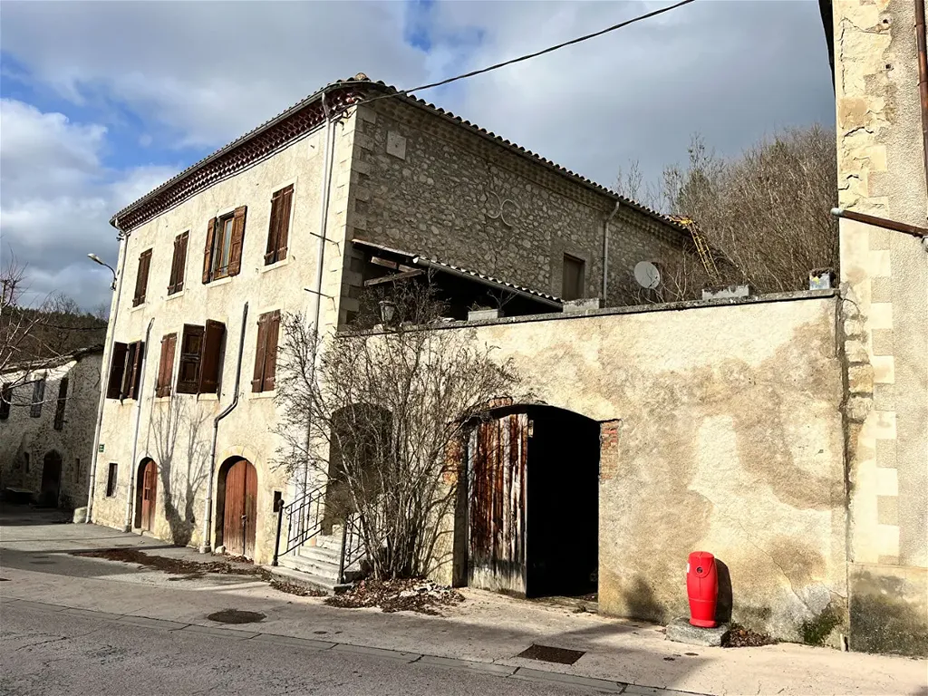Maison 8 pièces à Beaurieres