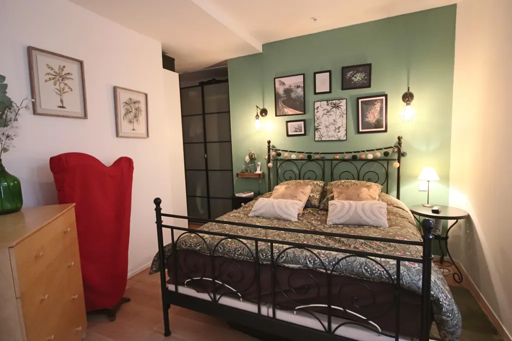 Bedrooms - Charming Townhouse in Riom Centre