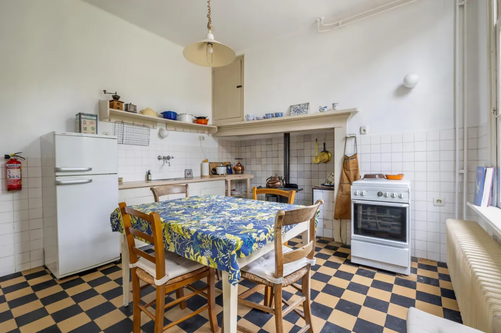 Kitchen - Monumental Villa with Historical Charm in Breda