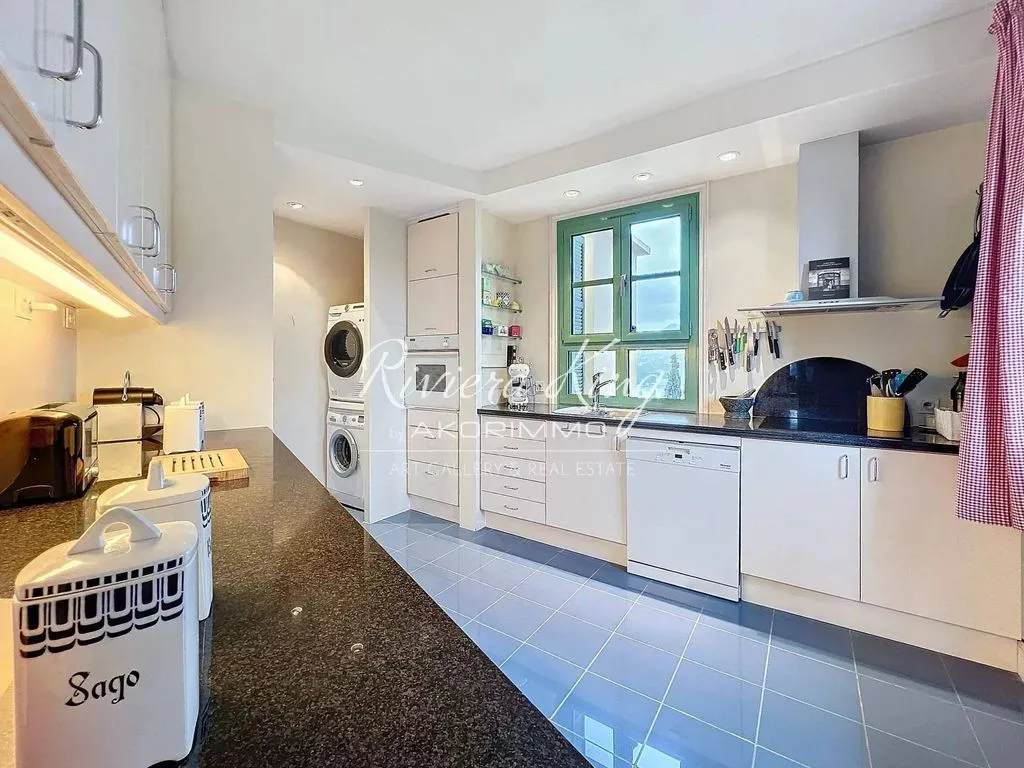 Cucina - Luxury Penthouse with Panoramic Views in Nice