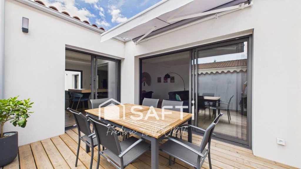 Terrasse - Maison Contemporaine avec Piscine à Proximité