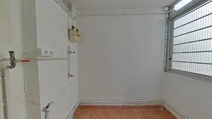 Buanderie - Family-orientated Flat with Balcony in Mataró