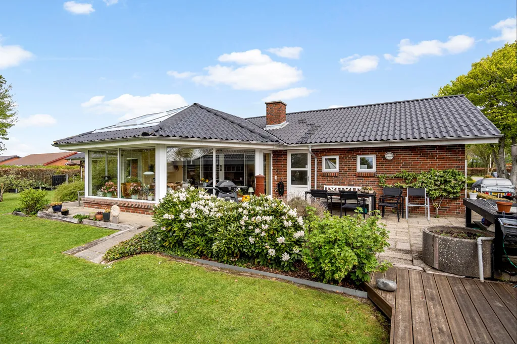 Terrace - Detached Villa with Garden in Ringkøbing