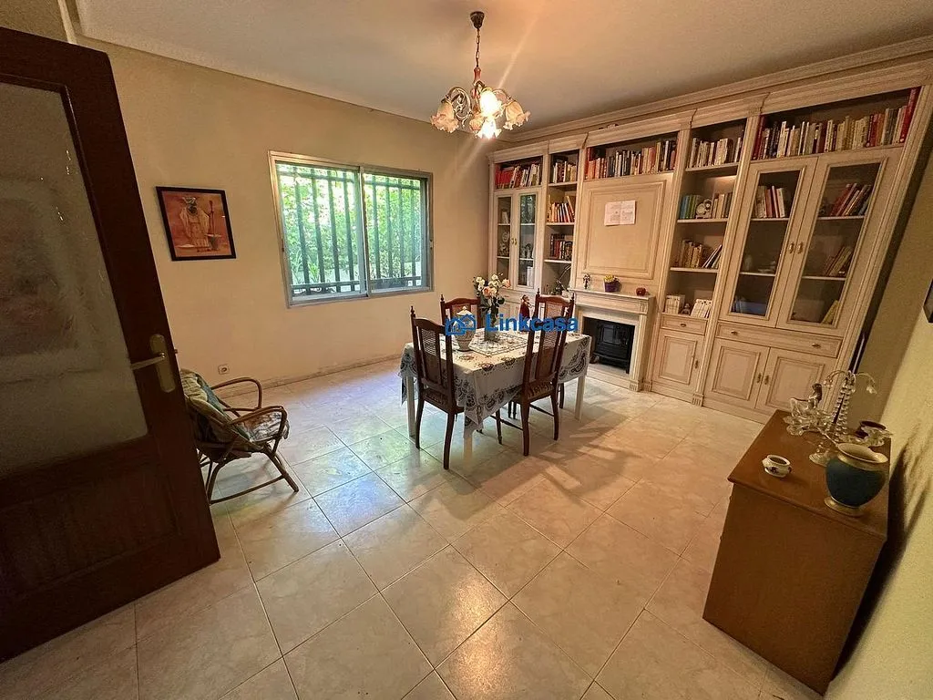 Salle à manger - Luxury House with Garden in Opañel, Madrid