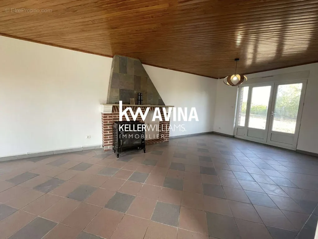 Elutuba - Semi-Detached House with Garden in Hergnies