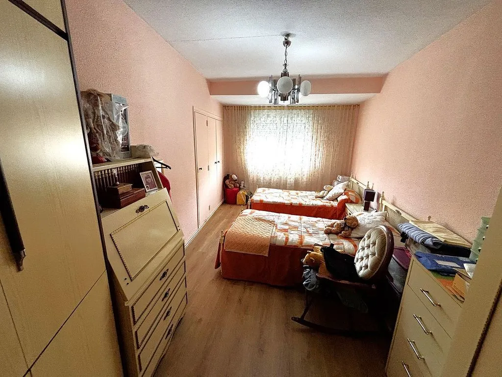 Magamistoad - 1970s Apartment with Terrace in Móstoles Central