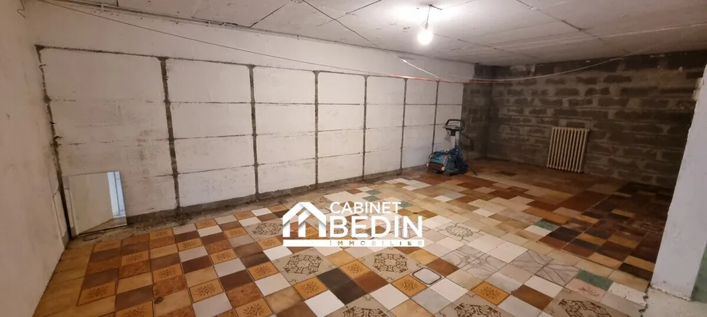Pièces - Maison avec Piscine et Garage à Martillac