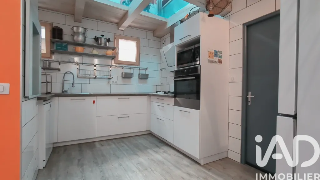 Kitchen - Triplex with Terraces in Rochejean