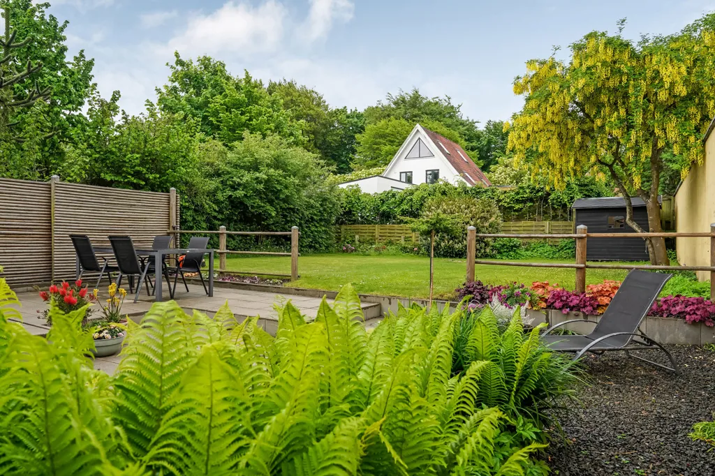 Aed - Villa with Garden in Odense C