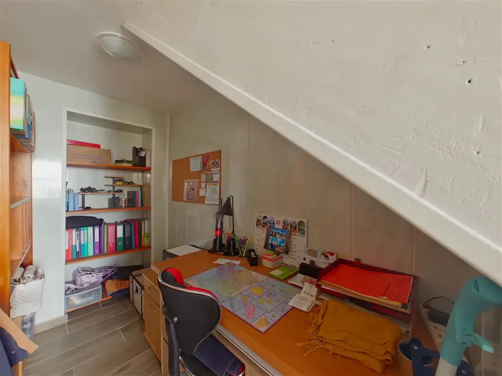 Kabinet - Charming Stone House with Terrace in Jouhet