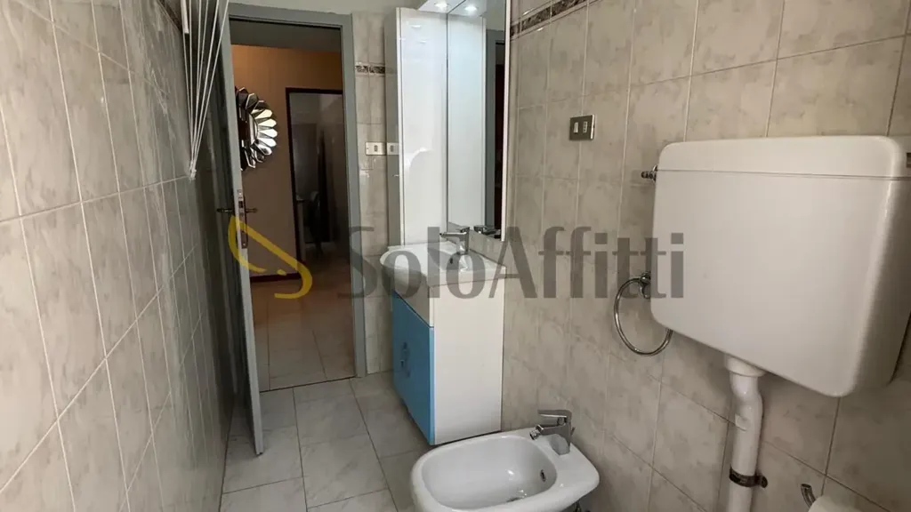 Salles de bain - 4-Bedroom Apartment in Quiet Area, Bologna