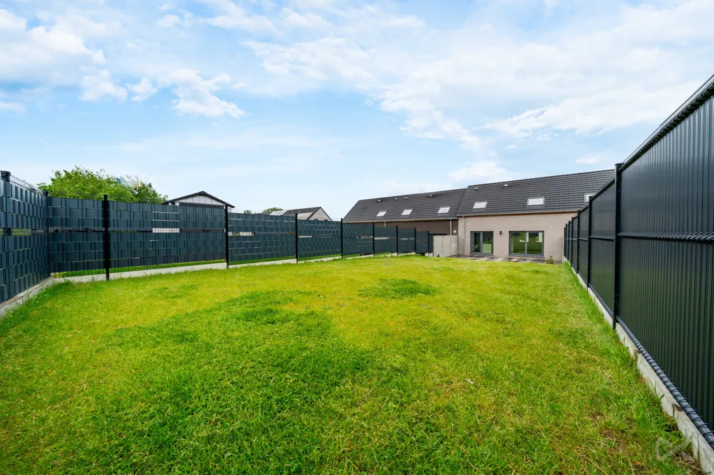 Aed - Recent Maison de Maître with Garden in Nivelles