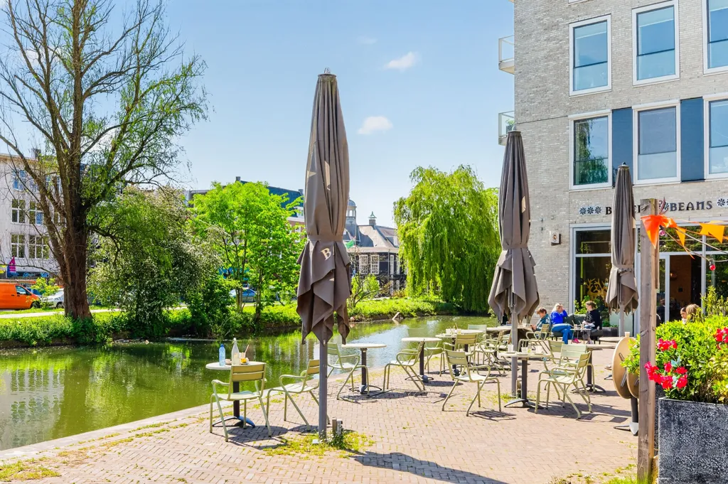 Charming Apartment with Balcony in Transvaalbuurt