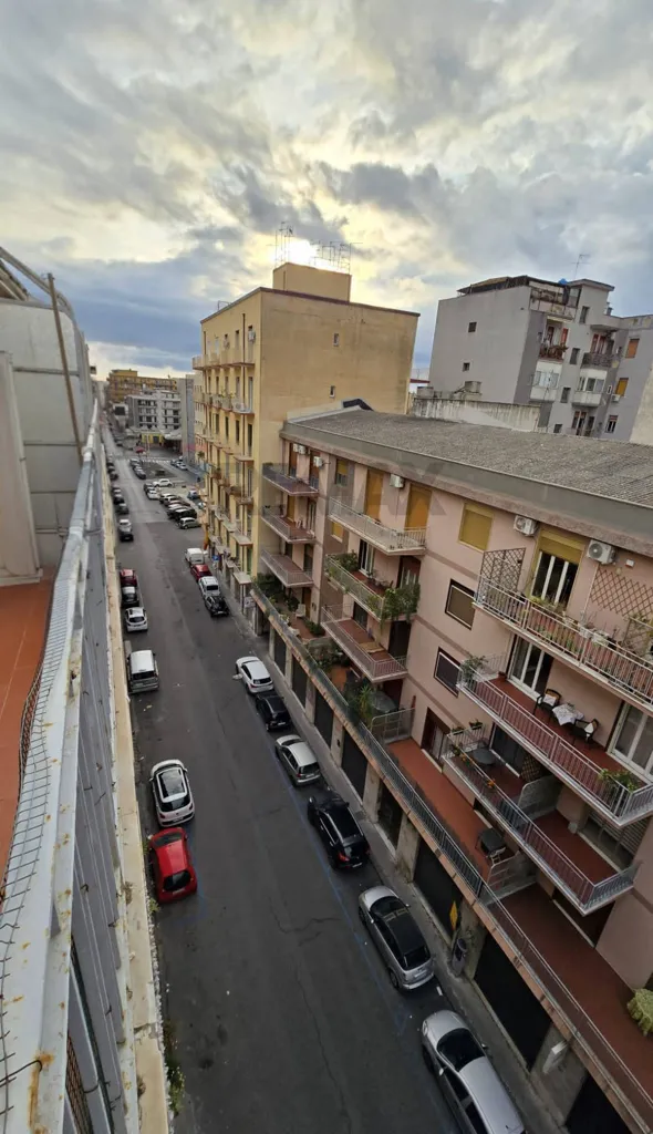 Balcon - Apartment with Balcony in Catania Centre