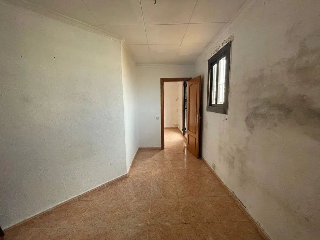 hallway_entrance