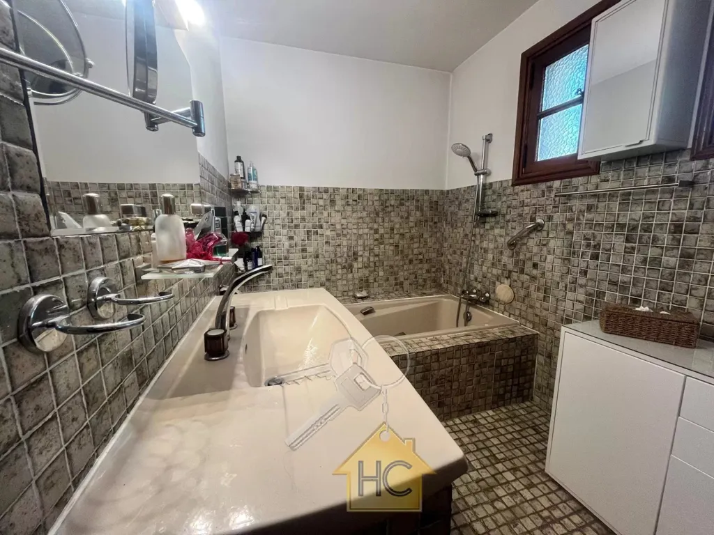 Salles de bain - Maison avec Piscine et Jardin à Cannes La Bocca