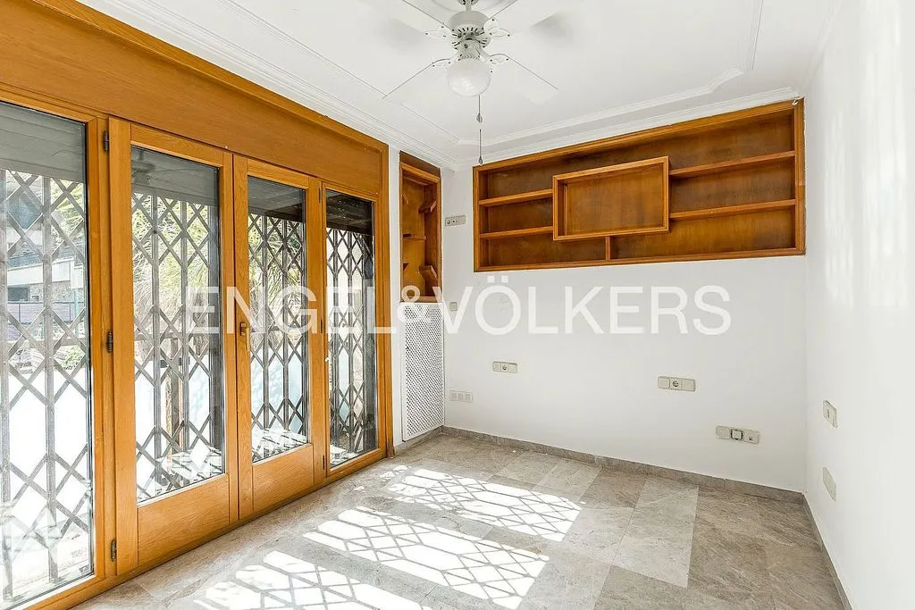 Terrasse - Señorial House with Pool in Sant Just Desvern