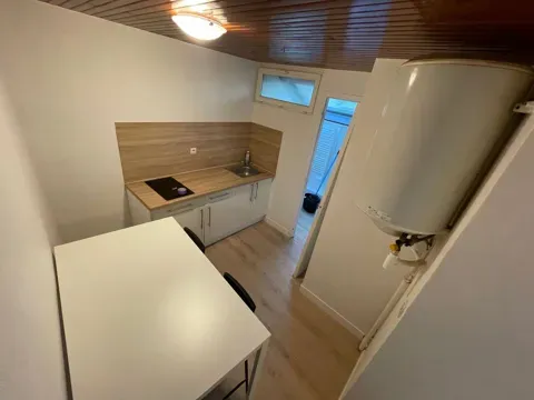 Kitchen - 1-room apartment in Saran