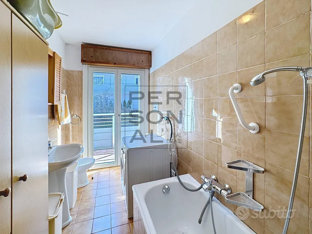 Salles de bain - Apartment with Panoramic Balcony in Spormaggiore