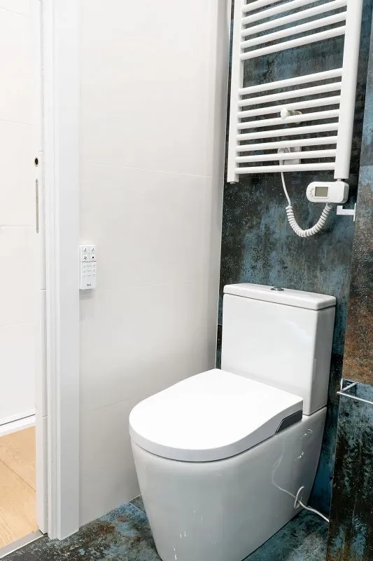 Salles de bain - Fully Renovated Flat with Balcony in Trafalgar