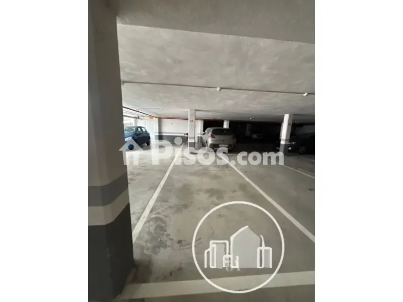 Garage - Exclusive Flat with Garage in Medina de Pomar