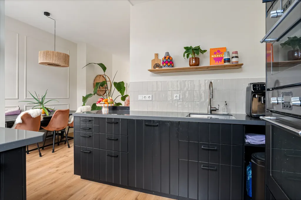 Kitchen - 4-room apartment in 's-gravenhage