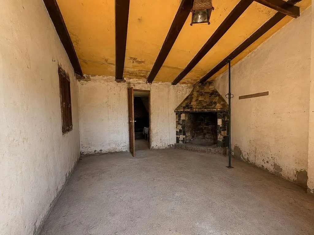 Toad - Rustic House with Pool near Belchite