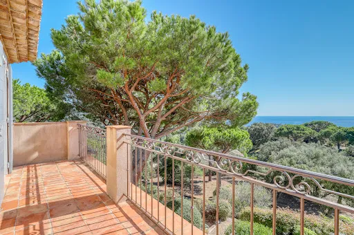 Rõdu - Luxury Villa with Panoramic Sea View in La Croix-Valmer