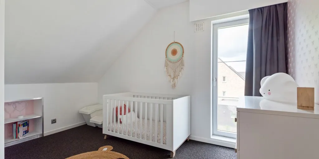 Magamistoad - Eco-Friendly House with Solar Panels in Geel
