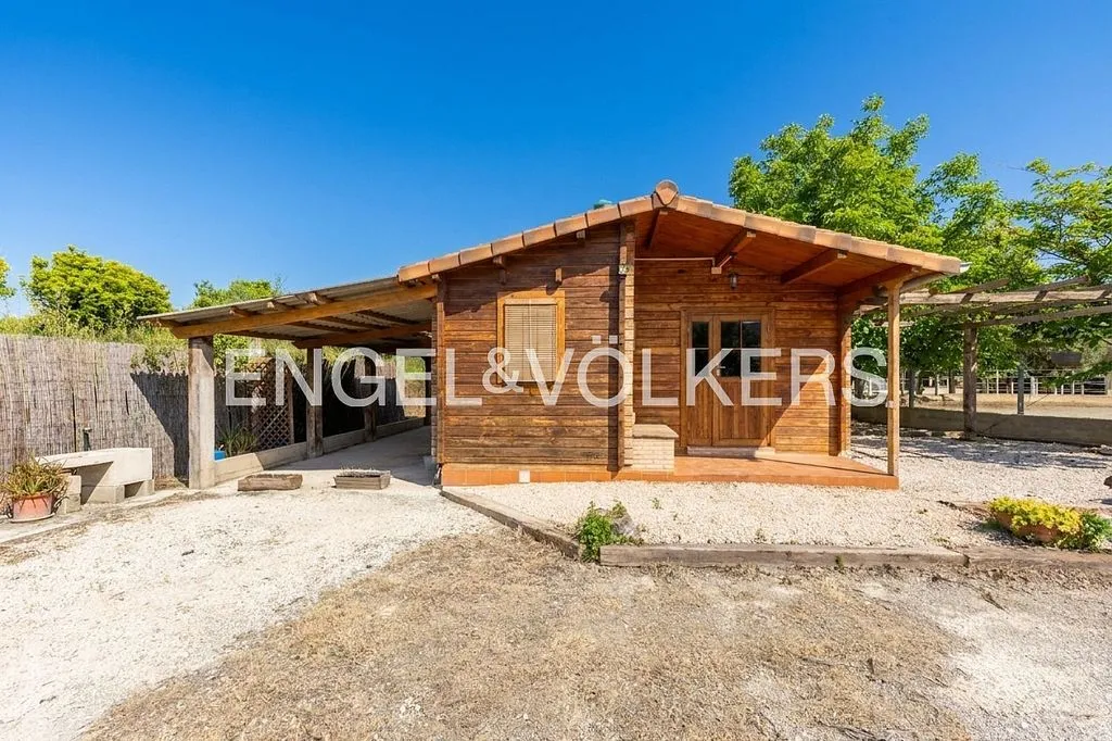 Välivaade - Equestrian Estate with Pool in Enguera