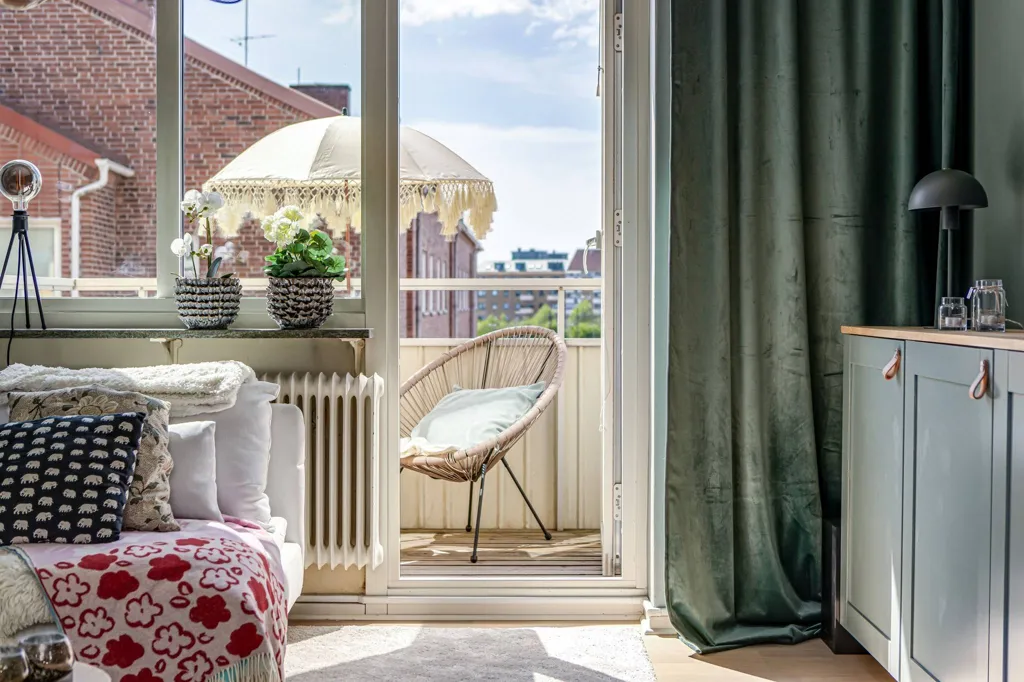 Balcon - Renovated Apartment with South-Facing Balcony in Halmstad