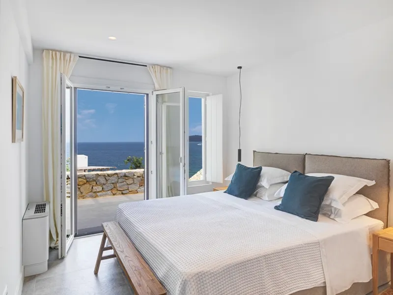 Magamistoad - Waterfront Estate with Gym in Mykonos