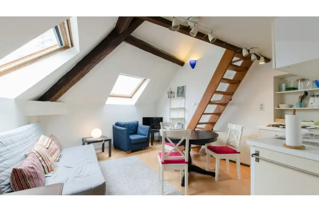 Elutuba - Loft-Style Studio with Skylights in Brussels Centre
