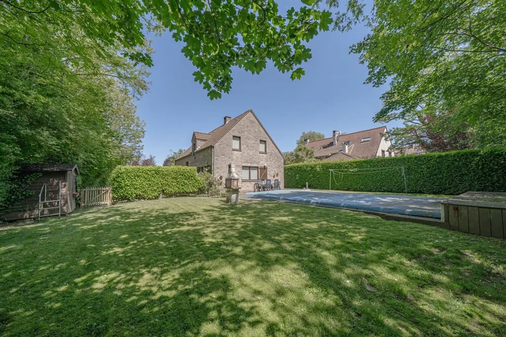 Jardin - Villa avec Piscine et Jardin à Mont-St-Jean, Waterloo