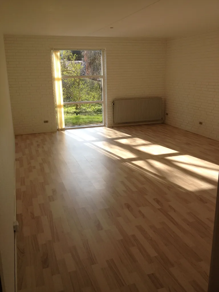 Séjour - Spacious Villa with Balcony near AAU